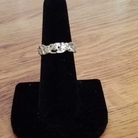 4/$12 NWOT Women's Size 6.5-7 Silver Floral Ring - Picture 8 of 9